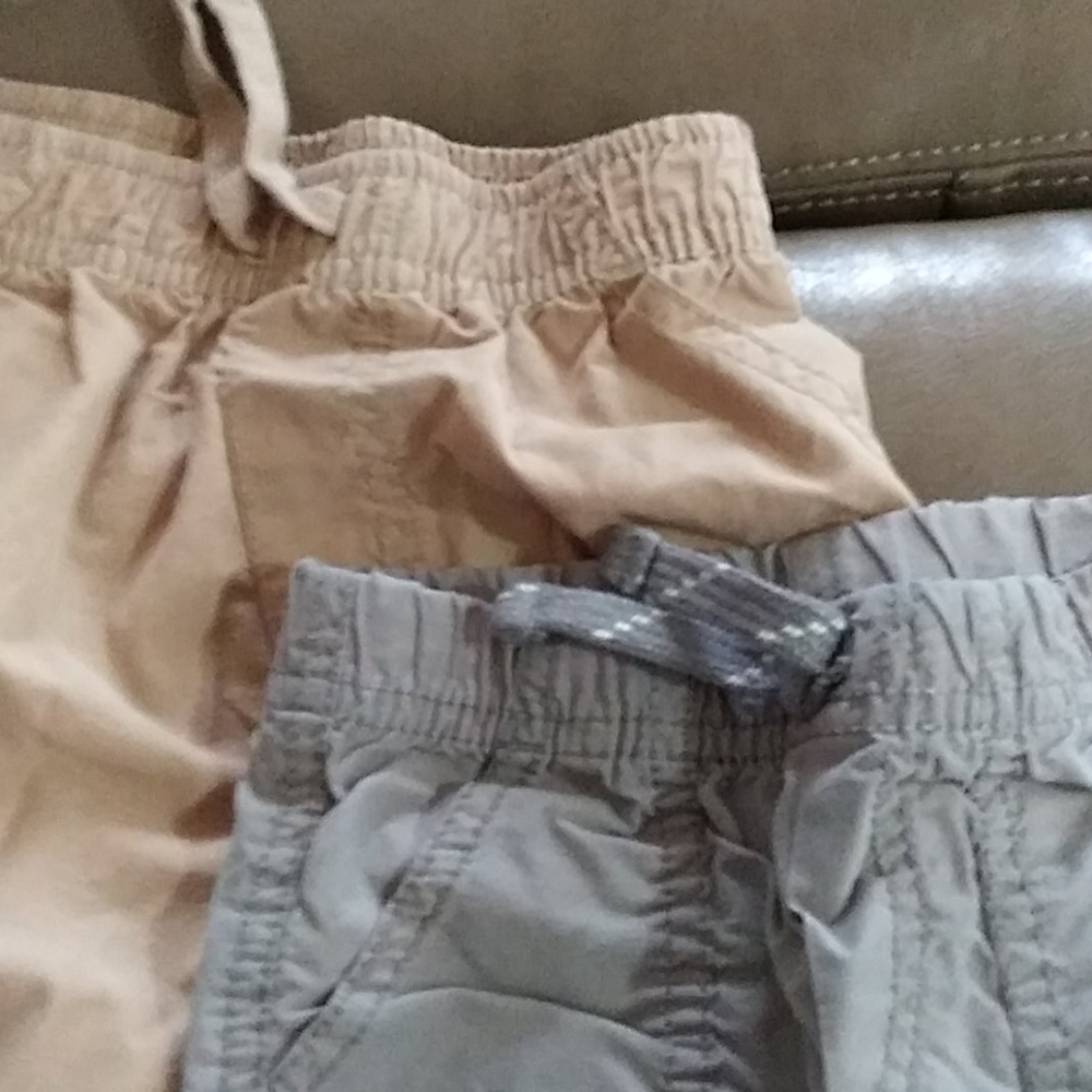 Lot of 2 jumping beans shorts